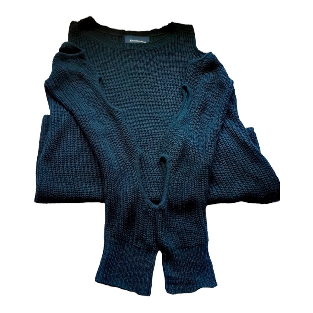 Love marks open shoulder and arms sweater Sz Large